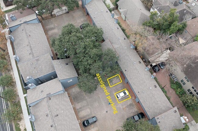 Building Photo - 2100 Commonwealth St