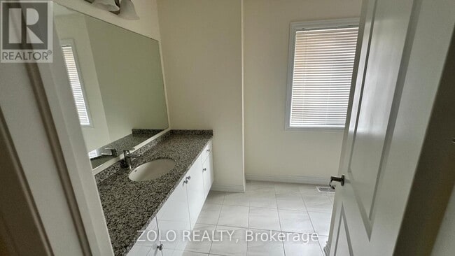 Building Photo - 16 Stokes Rd