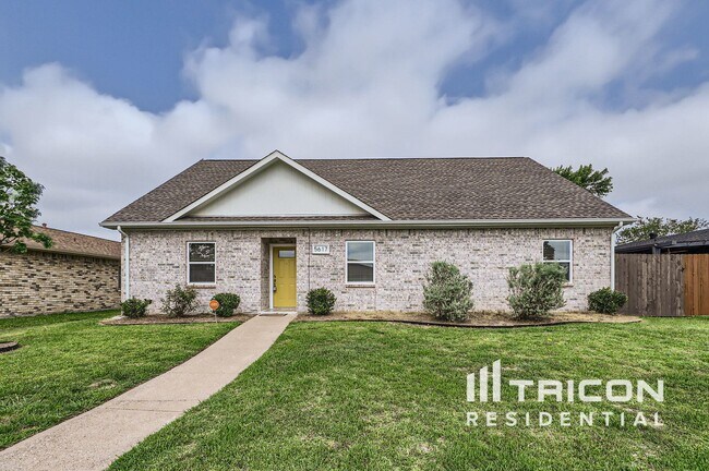 Building Photo - 5617 Kerry Ln