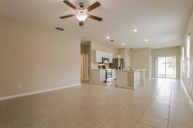 Foto del edificio - 2704 Island Walk Dr
