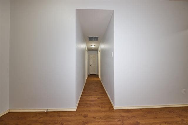 Foto del edificio - 4616 Brighton Dr