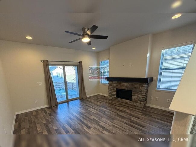 Building Photo - 6431 Mustang Rim Dr