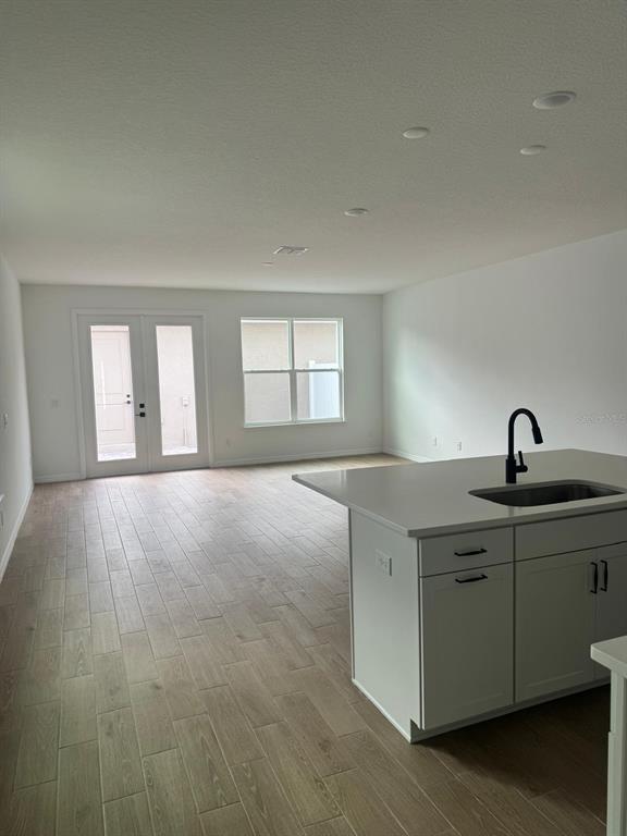 Foto del edificio - 15238 Blue Peacock Ln