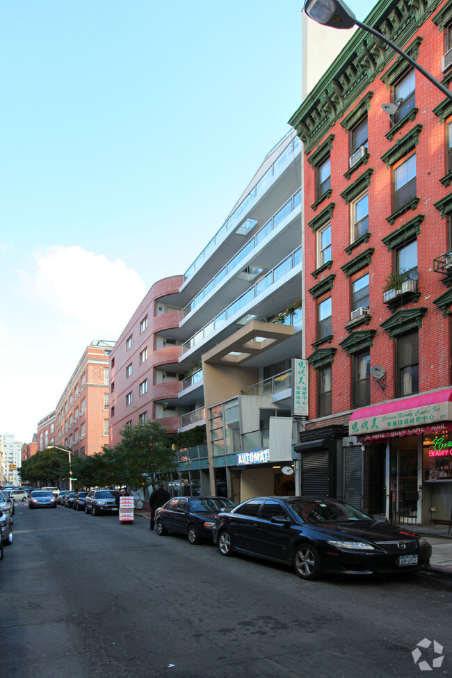 Building Photo - 123-129 Baxter St