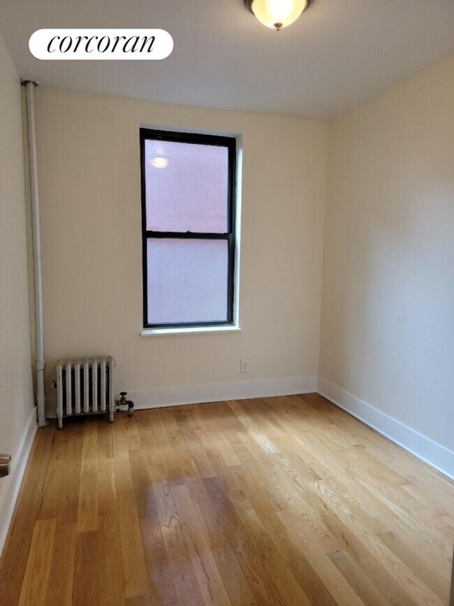 Building Photo - 180-182-182 Borinquen Pl