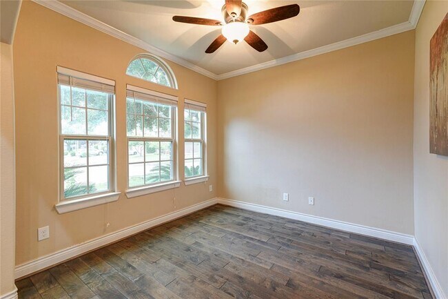 Foto del edificio - 3314 Noble Hollow Dr