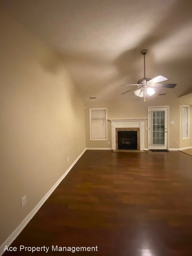 Building Photo - 3 br, 2 bath House - 1544 Laurel Oak Drive