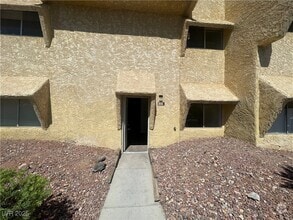 Building Photo - 1303 Darlene Way