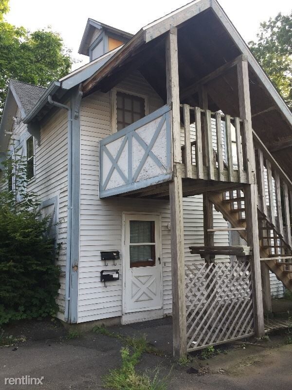 Primary Photo - 1 br, 1 bath Apartment - 15 VINE ST
