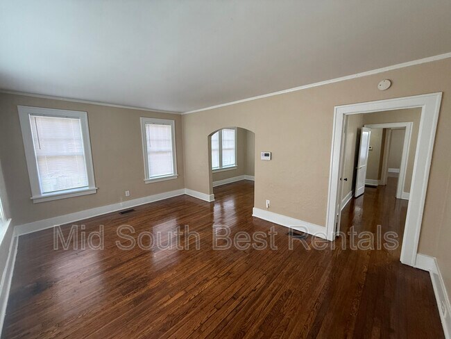 Building Photo - 720 Stonewall St