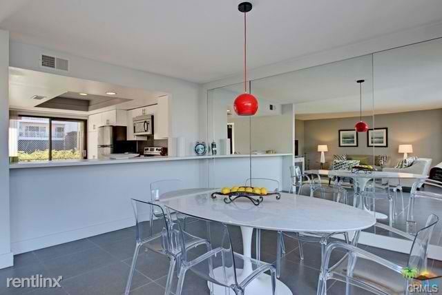 Building Photo - 2727 S Sierra Madre