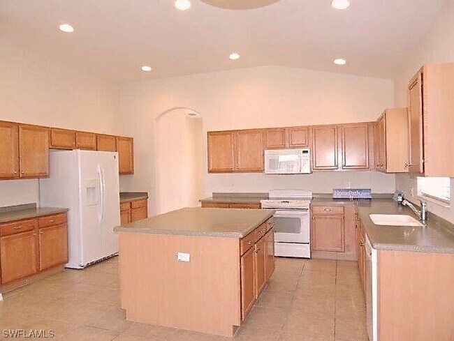 Foto del edificio - 2103 Sagebrush Cir