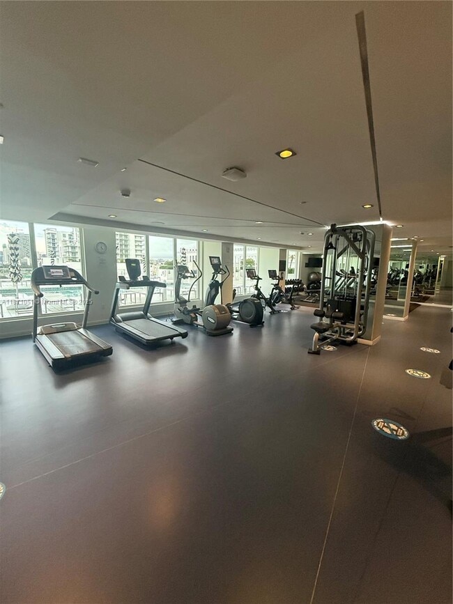 Building Photo - 4250 Biscayne Blvd