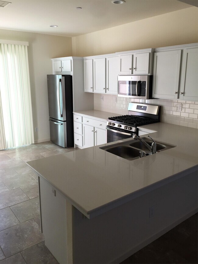 Foto del edificio - 3968 Amity Ln
