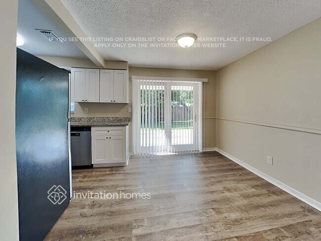 Foto del edificio - 8822 91st St N