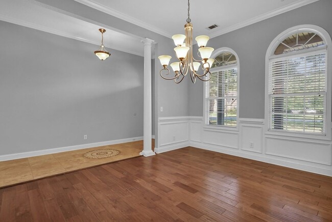 Foto del edificio - AVAILABLE LATE JULY 2025 (PET FRIENDLY)