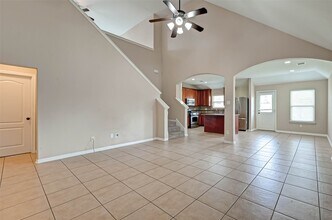 Building Photo - 6402 Black Bamboo Ln