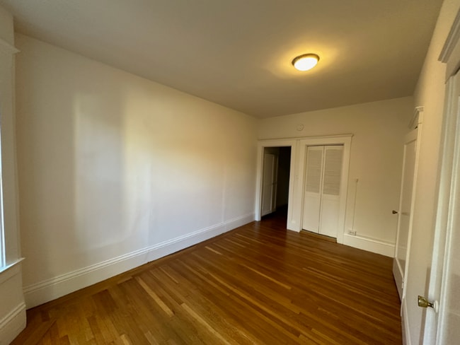 Building Photo - 2020 Franklin St