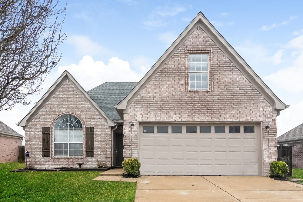 Primary Photo - 1079 Fredrick Dr