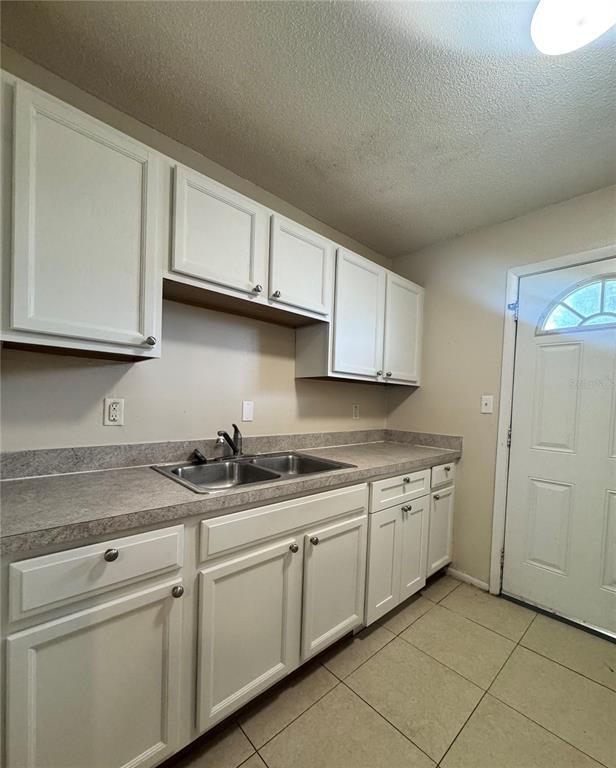 Building Photo - 2744 Botts Landing Rd