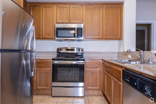 Rutherford 2BR, 2BA - 1,092SF - Kitchen - Villas at North Village