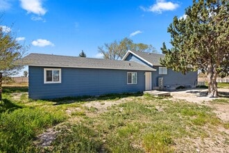 Building Photo - 781 S 1800 W