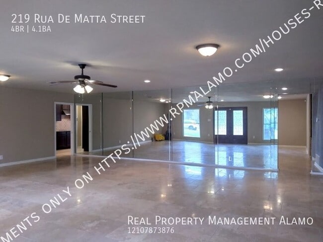 Building Photo - 219 Rua De Matta