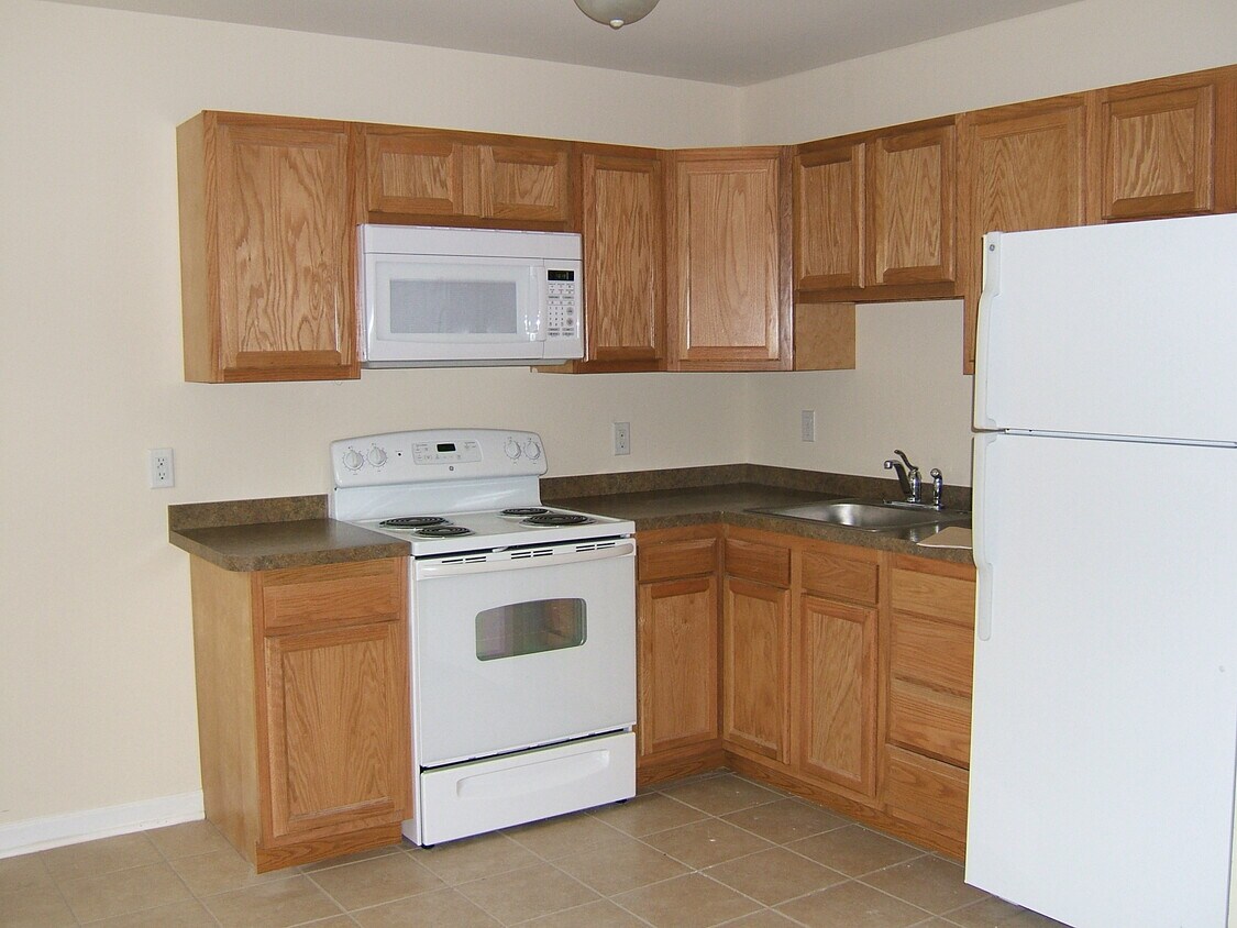 Kitchen - 21 Warfel Dr