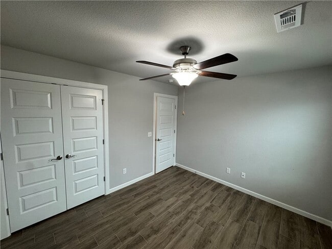 Building Photo - 189 S Geranium Ln