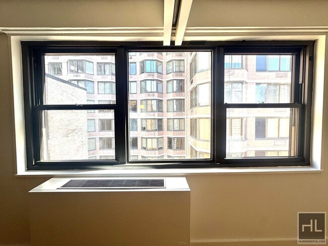 Building Photo - East 39th Street