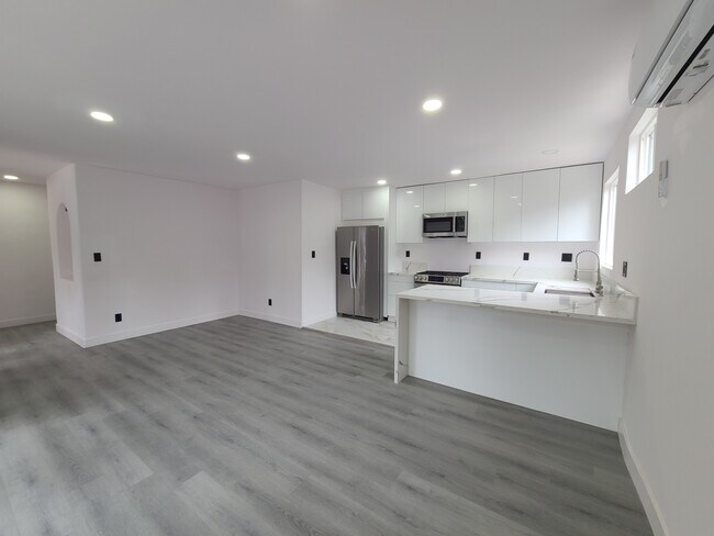 Building Photo - 8951 Kramerwood Pl