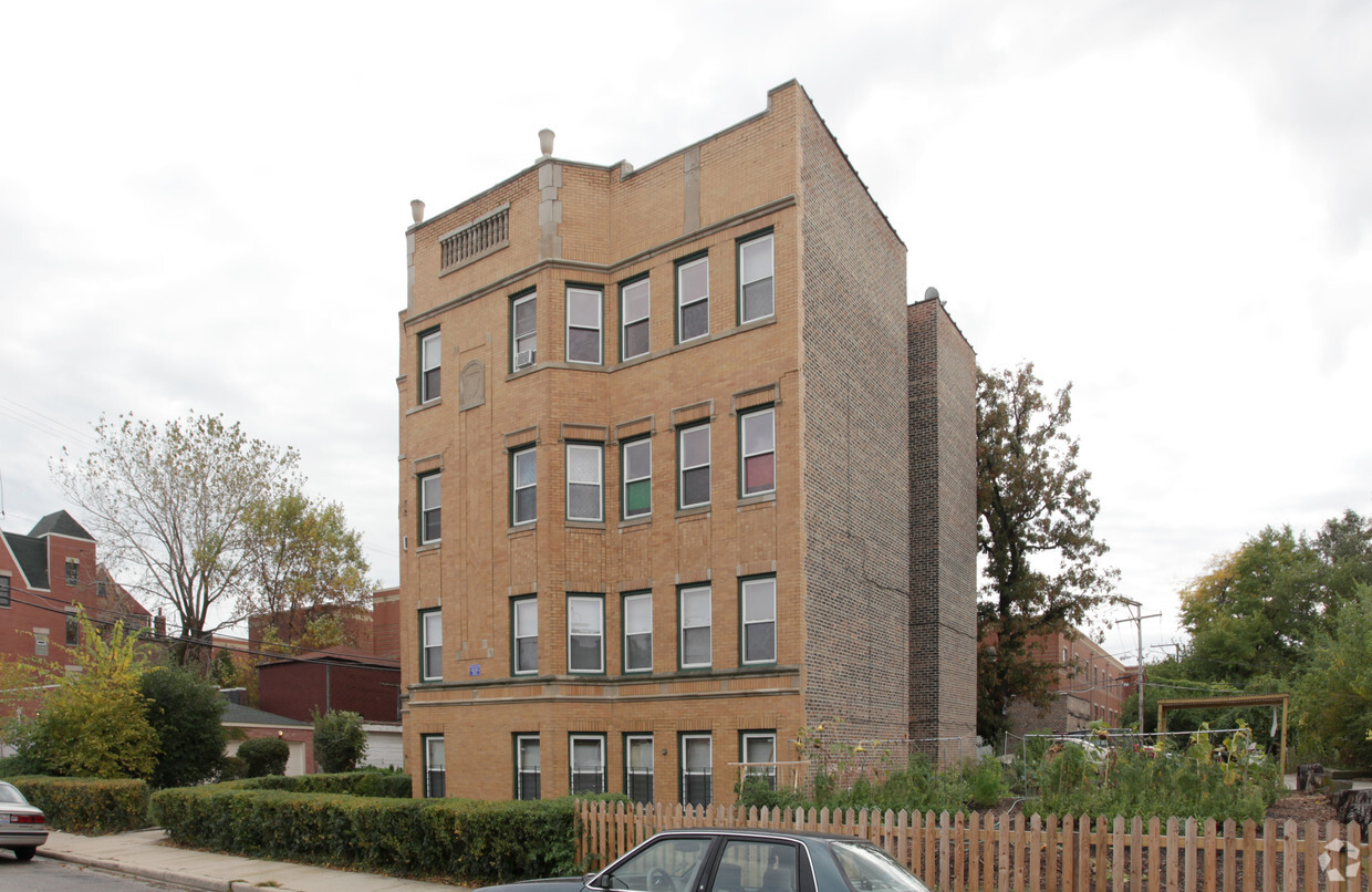 Building Photo - The Nethergreen