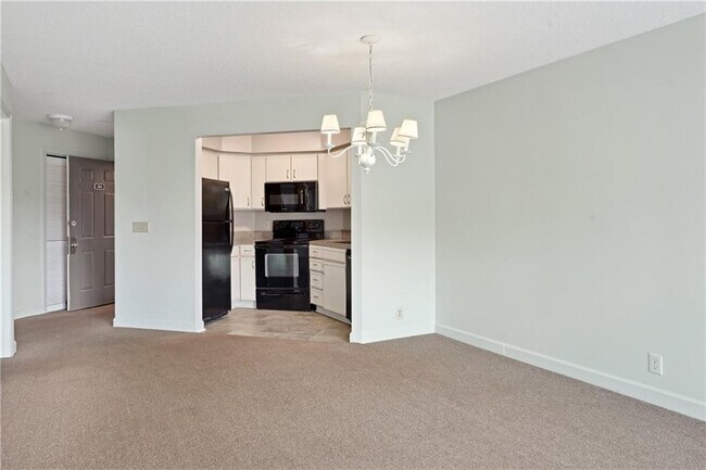 Foto del edificio - 286 Moss Oak Cir