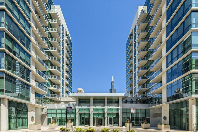 Foto del edificio - 125 S Green St