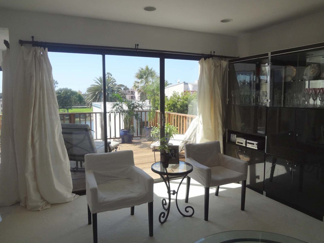 Foto del edificio - 6314 Vista Del Mar