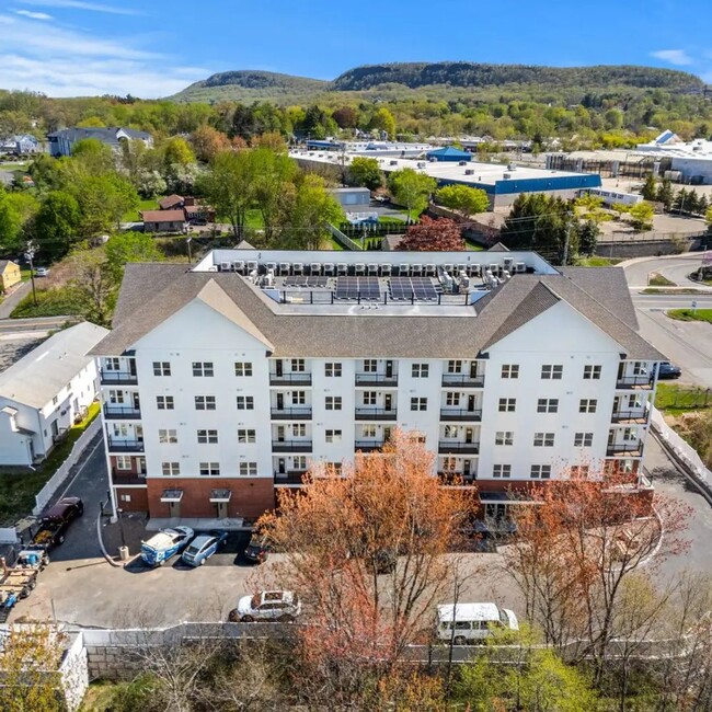 Interior Photo - Pomeroy Apartments