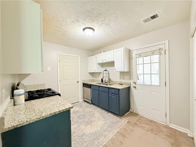 Building Photo - 2787 Holly Berry Dr