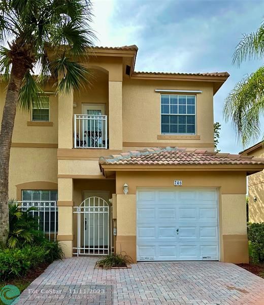 Building Photo - 746 NW 170th Terrace
