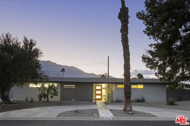 Foto del edificio - 2393 N San Clemente Rd