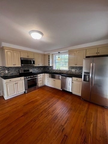 Building Photo - 1823 Meridian St