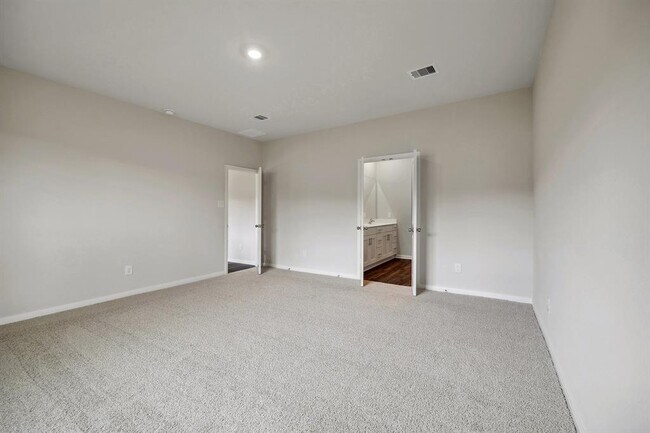 Building Photo - 10355 Red Cardinal Dr