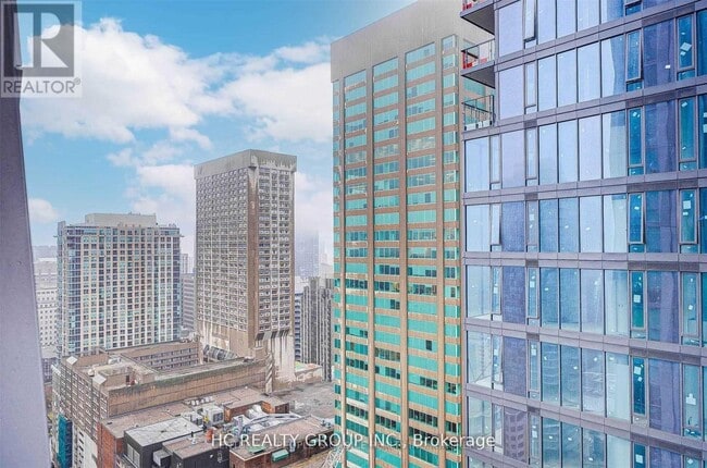 Building Photo - 1 Yorkville Ave