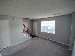 Building Photo - 61 Ferguson Dr