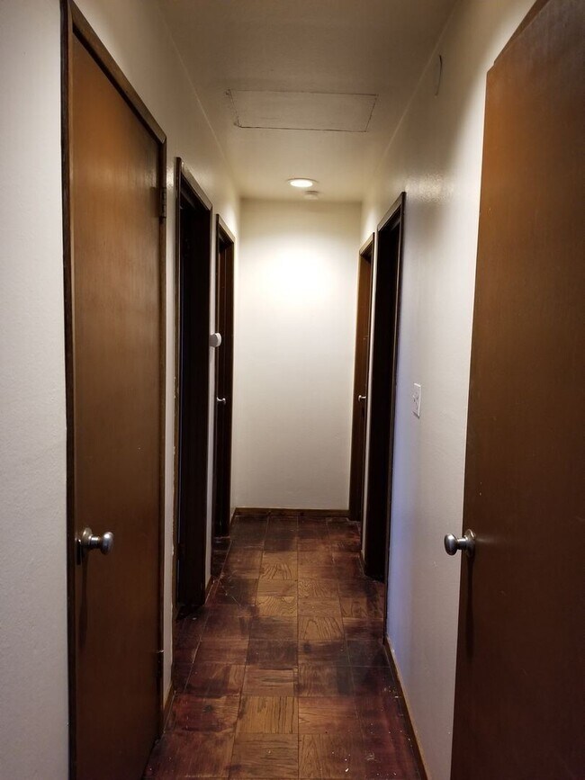 Foto del edificio - 8945 Westover Blvd NE