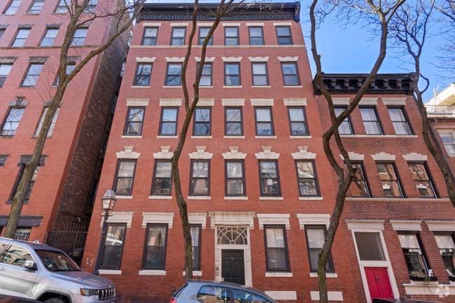 Building Photo - 25 Garden St