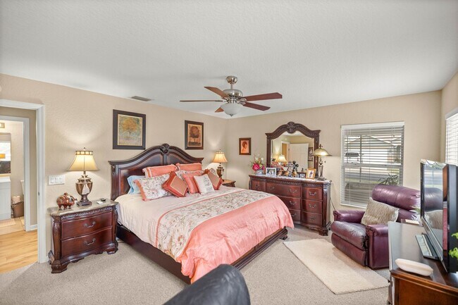 Foto del edificio - Beutiful Home in gated community