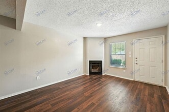 Building Photo - 210 Rolston Rd