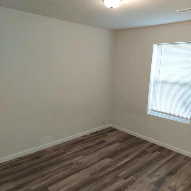 Building Photo - 1408 Omar St