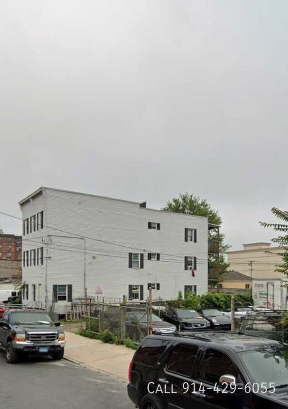 Primary Photo - 48 Townsend St