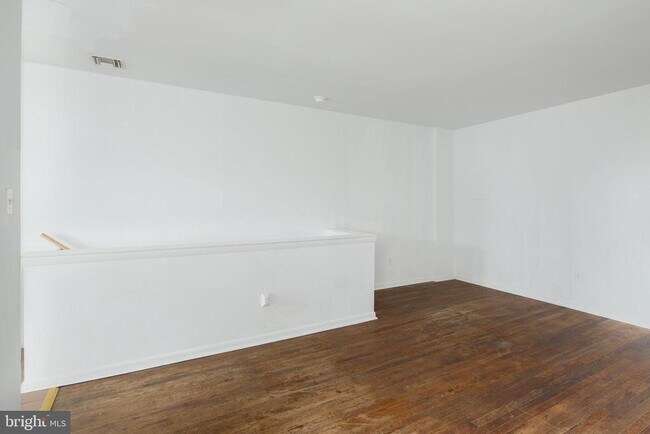 Foto del edificio - 230 W Wildey St